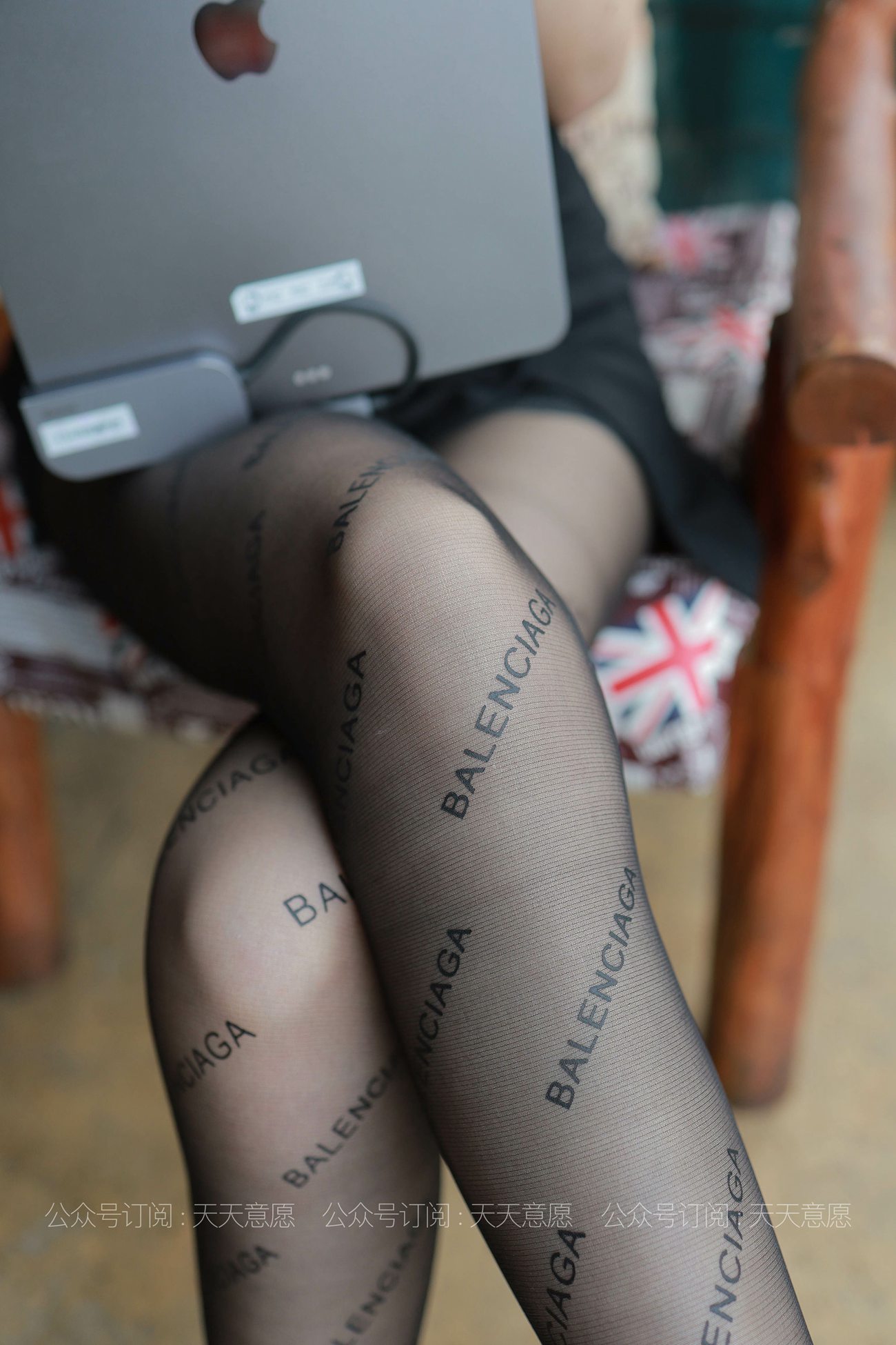 图片[42]-[IESS异思趣向] 耽丝 210604 甜美女主管九妹 小婕 [86P] – 速更版-美库