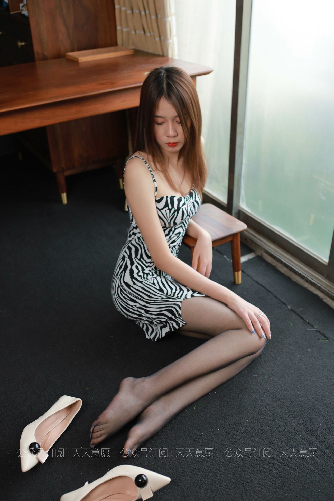 图片[49]-[IESS异思趣向] 耽丝 210606 微醺美女 西瓜 [91P] – 速更版-美库