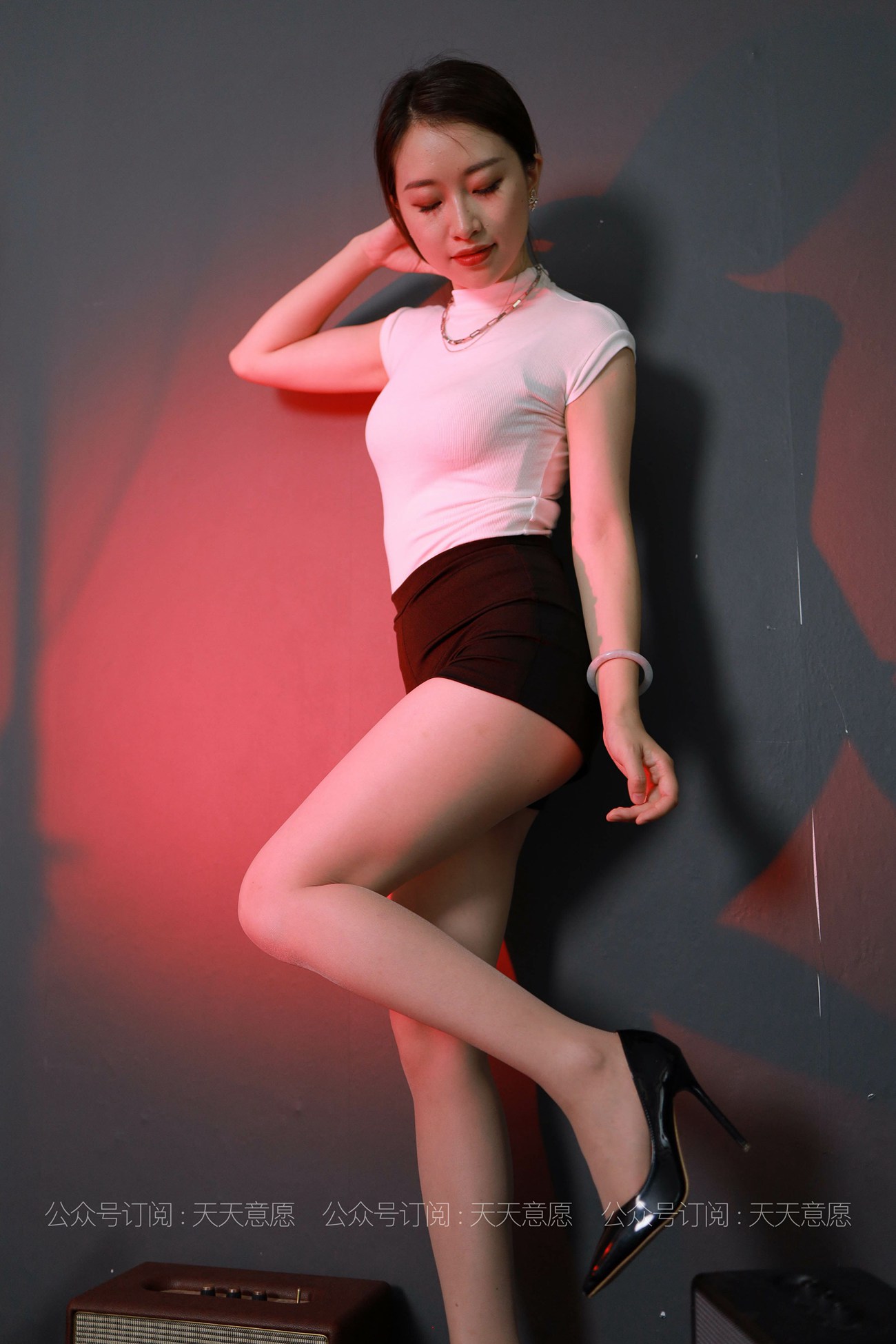 图片[48]-[IESS异思趣向] 耽丝 210612 粉红女郎小婕 [83P] – 速更版-美库