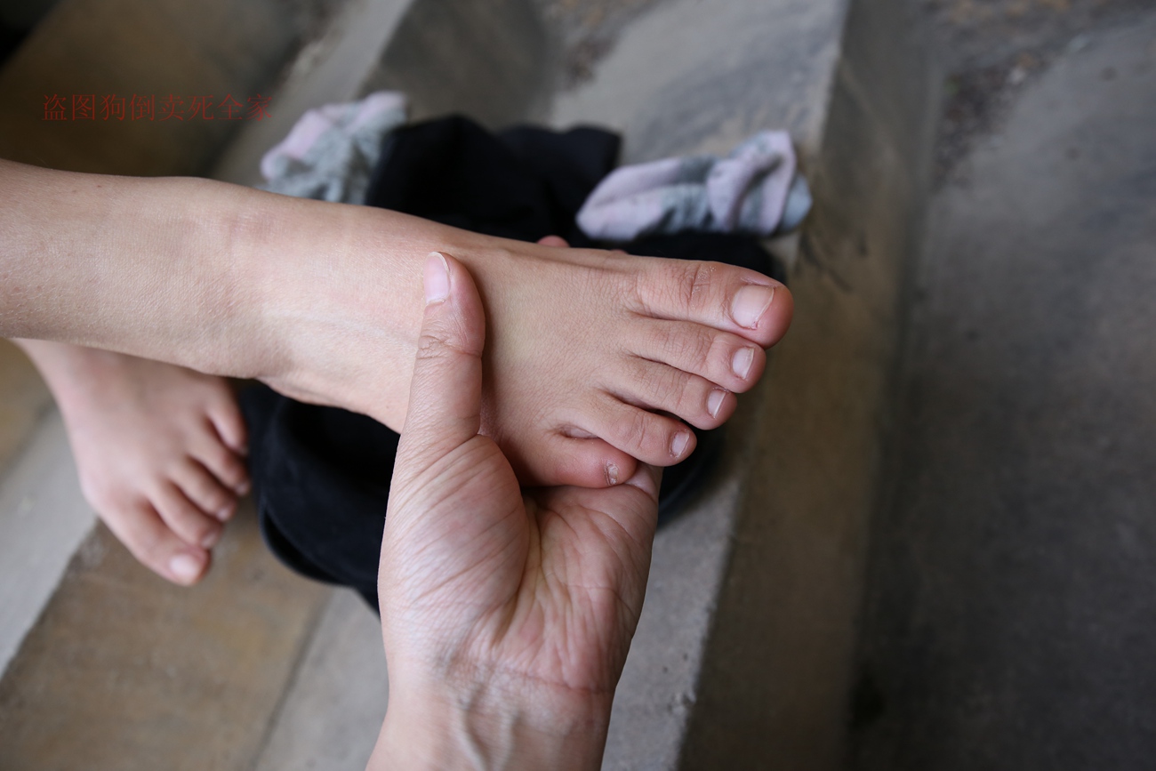 图片[131]-大西瓜爱牙膏-早期作品-S004 棉袜+裸足 [308P] – 速更版-美库