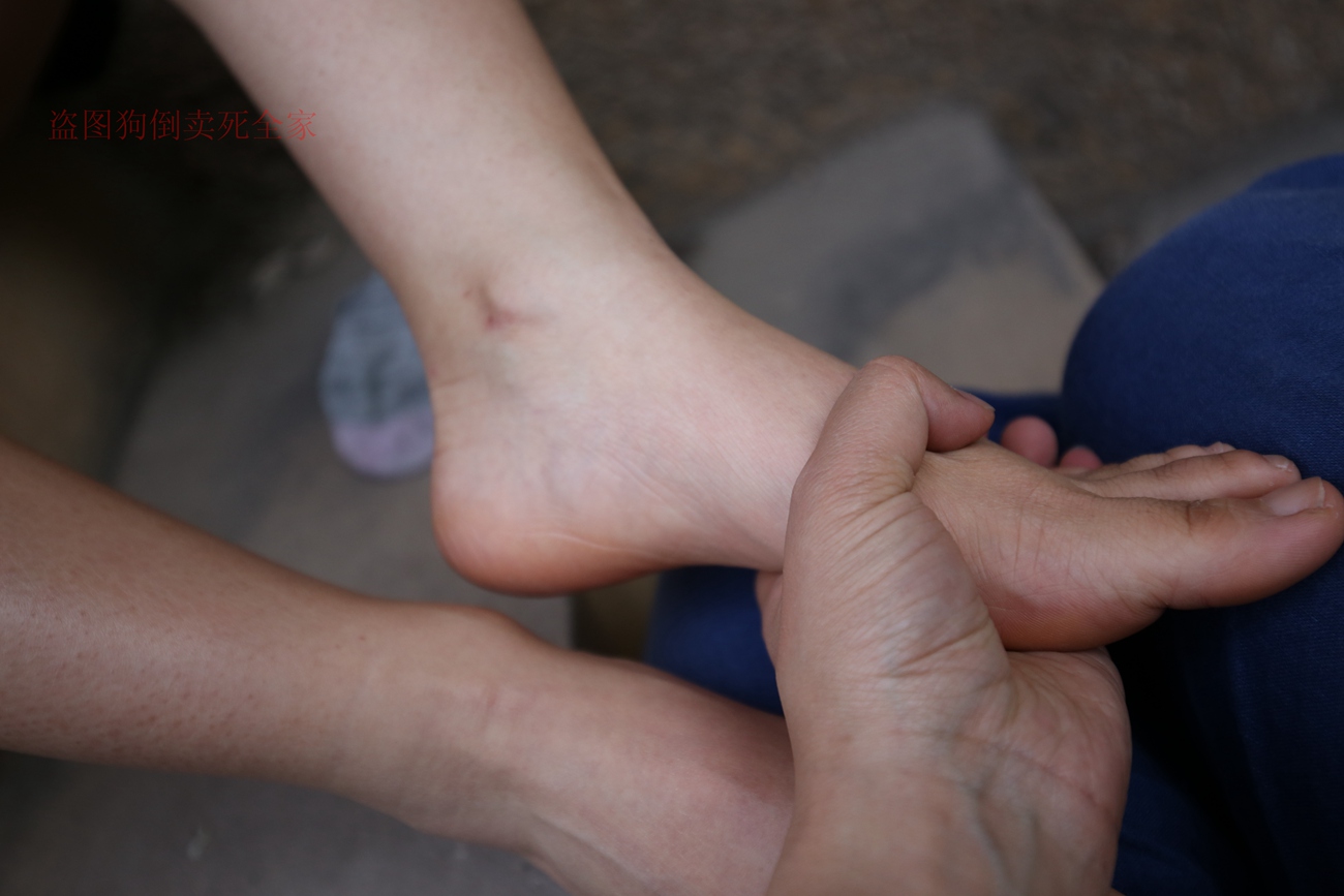 图片[164]-大西瓜爱牙膏-早期作品-S004 棉袜+裸足 [308P] – 速更版-美库