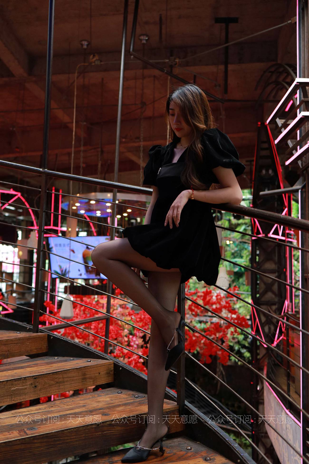 图片[34]-[IESS异思趣向] 耽丝 210712 长腿黑天鹅夏夏  [90P] – 速更版-美库