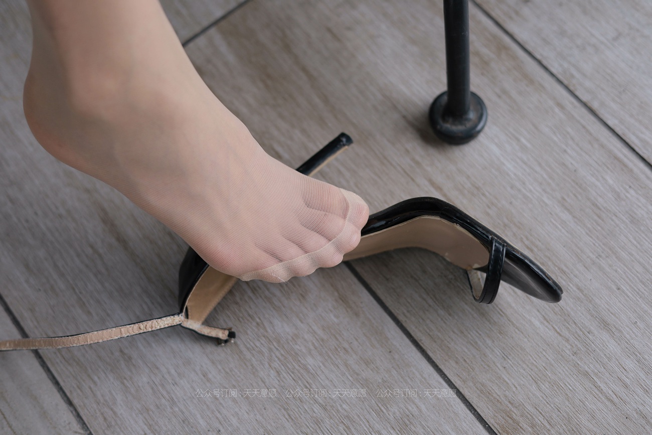 图片[37]-[IESS异思趣向] 耽丝 210714 小六白衣肉丝的优雅  [90P] – 速更版-美库