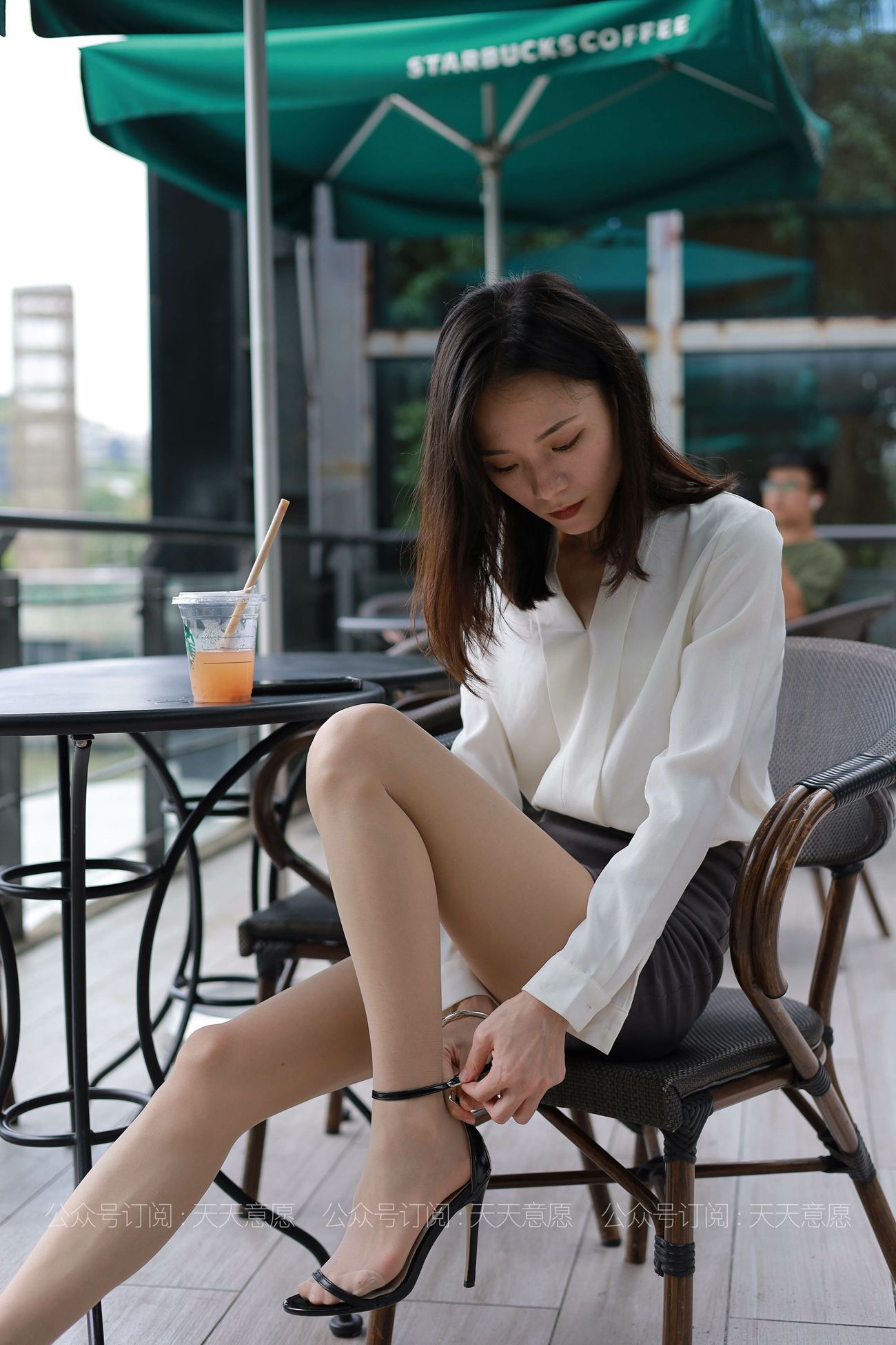 图片[77]-[IESS异思趣向] 耽丝 210714 小六白衣肉丝的优雅  [90P] – 速更版-美库