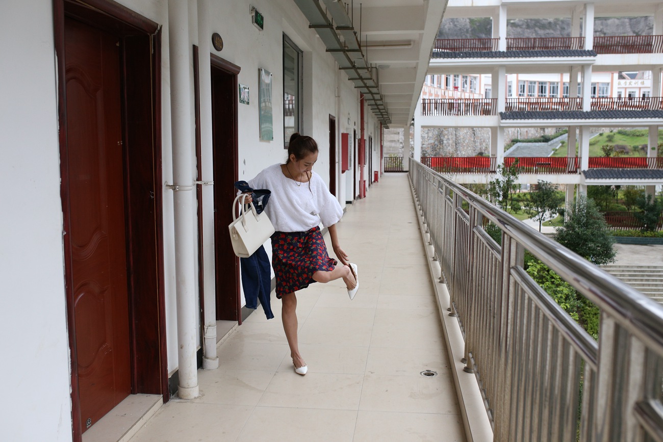 图片[111]-大西瓜爱牙膏-早期作品-S006 白船袜月 [133P] – 速更版-美库