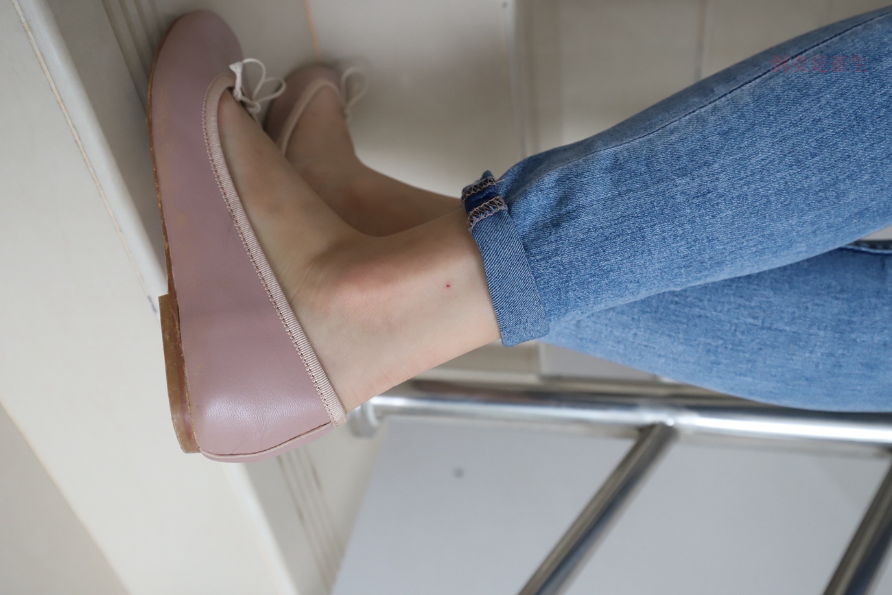 图片[122]-大西瓜爱牙膏-早期作品-S005 裸足 [134P] – 速更版-美库