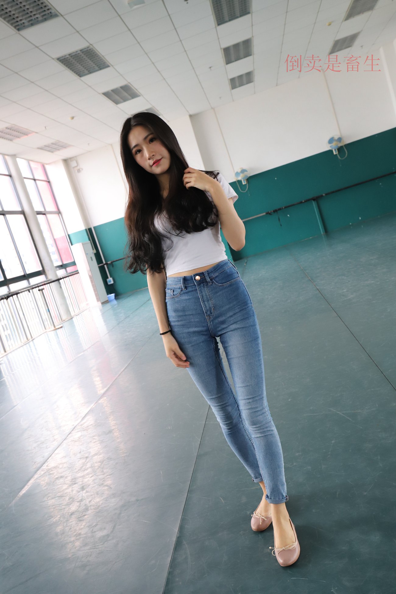 图片[135]-大西瓜爱牙膏-早期作品-S005 裸足 [134P] – 速更版-美库