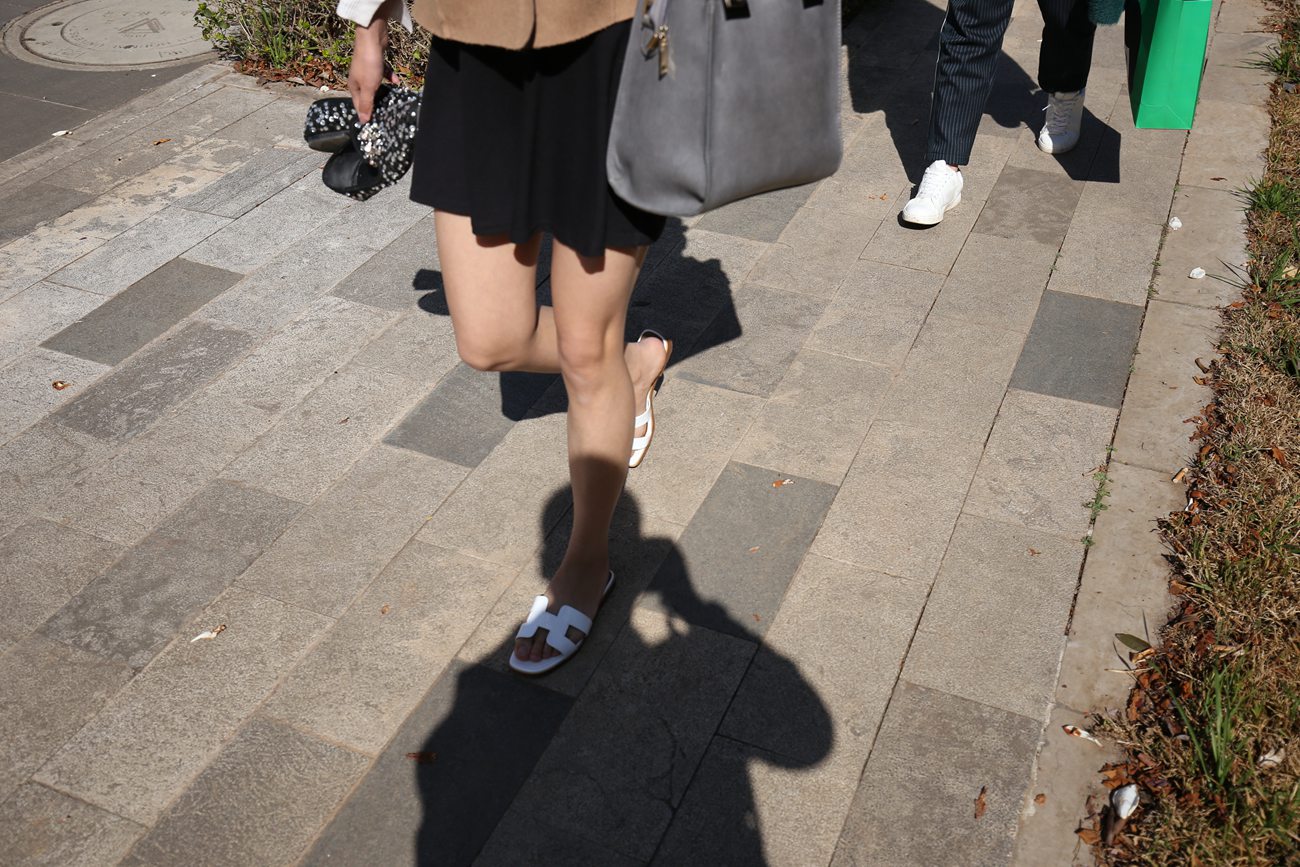 图片[10]-大西瓜爱牙膏-早期作品-S007 拖鞋跟拍 [67P] – 速更版-美库