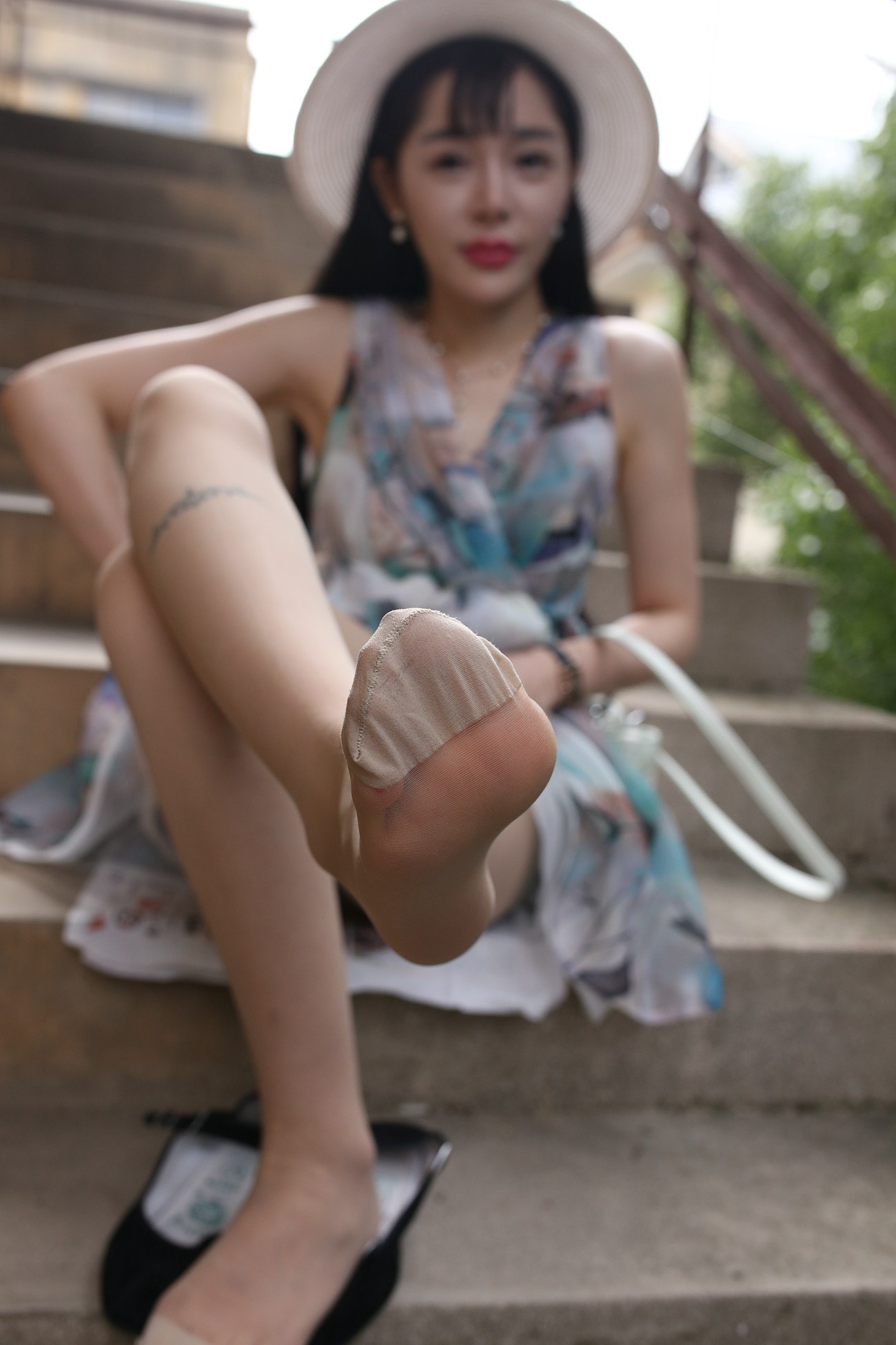 图片[18]-大西瓜爱牙膏-早期作品-S009 红嘴唇少妇 [337P] – 速更版-美库