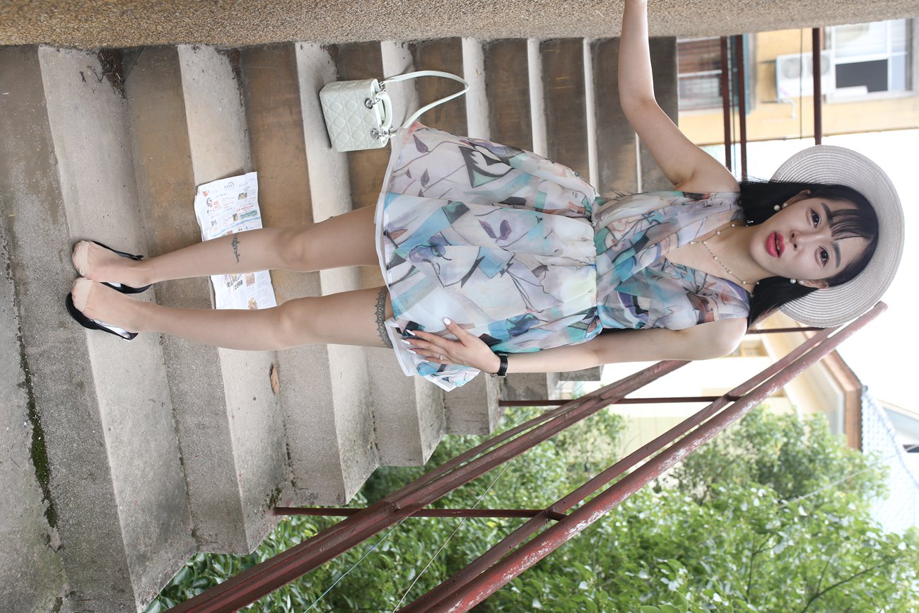 图片[28]-大西瓜爱牙膏-早期作品-S009 红嘴唇少妇 [337P] – 速更版-美库