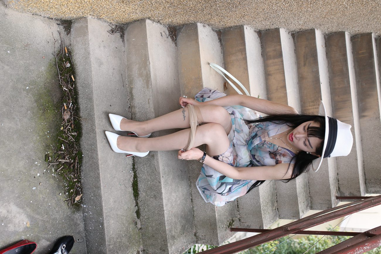 图片[94]-大西瓜爱牙膏-早期作品-S009 红嘴唇少妇 [337P] – 速更版-美库