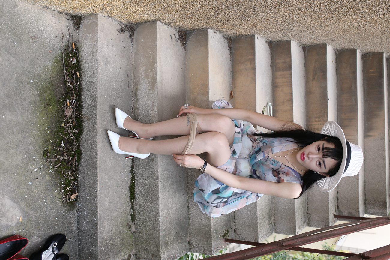 图片[98]-大西瓜爱牙膏-早期作品-S009 红嘴唇少妇 [337P] – 速更版-美库