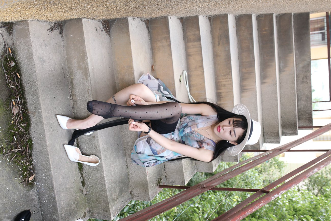 图片[114]-大西瓜爱牙膏-早期作品-S009 红嘴唇少妇 [337P] – 速更版-美库