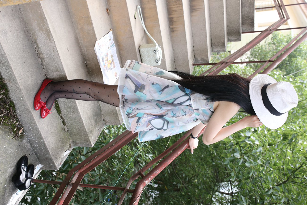 图片[130]-大西瓜爱牙膏-早期作品-S009 红嘴唇少妇 [337P] – 速更版-美库