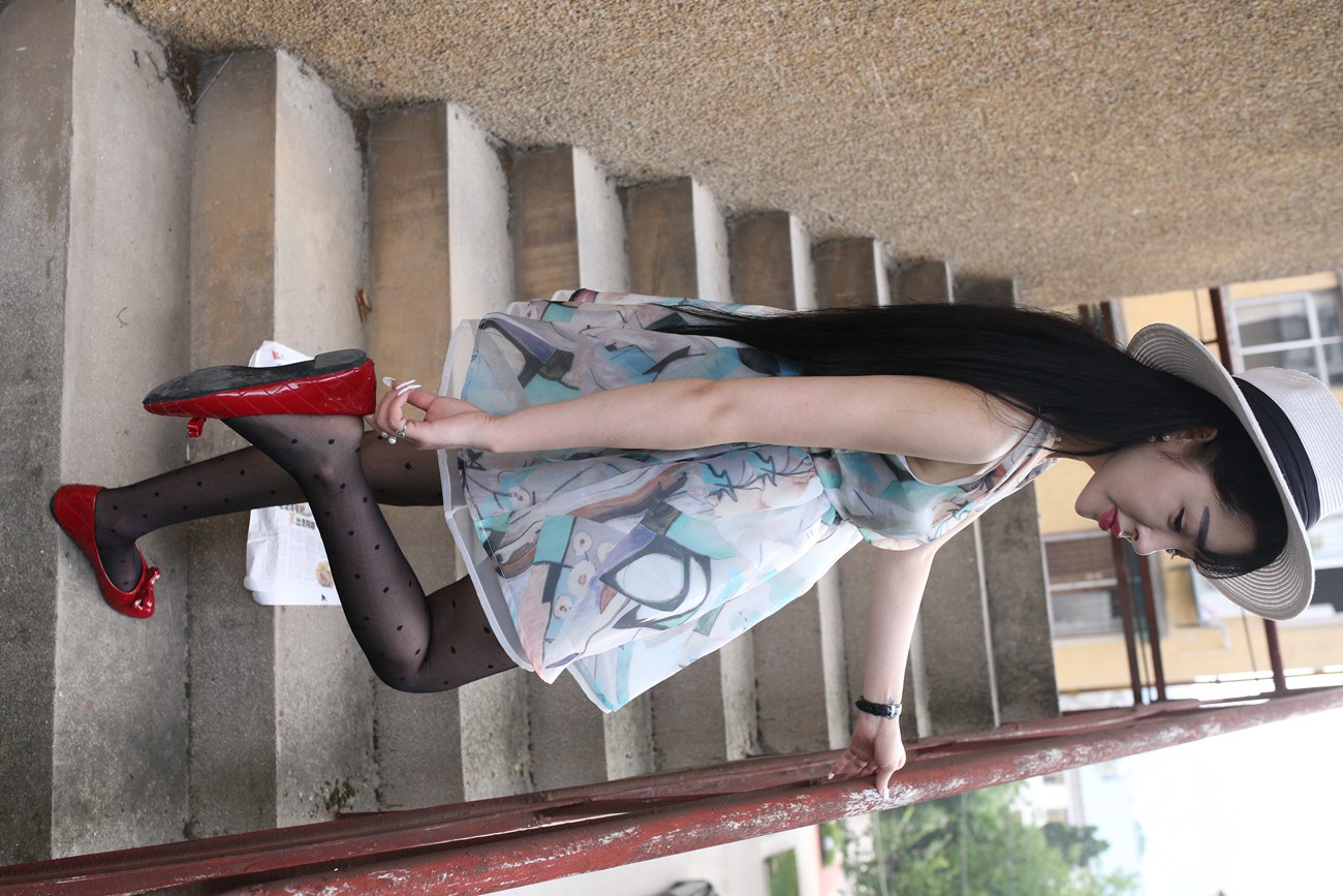 图片[135]-大西瓜爱牙膏-早期作品-S009 红嘴唇少妇 [337P] – 速更版-美库