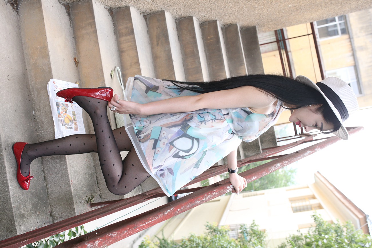 图片[138]-大西瓜爱牙膏-早期作品-S009 红嘴唇少妇 [337P] – 速更版-美库