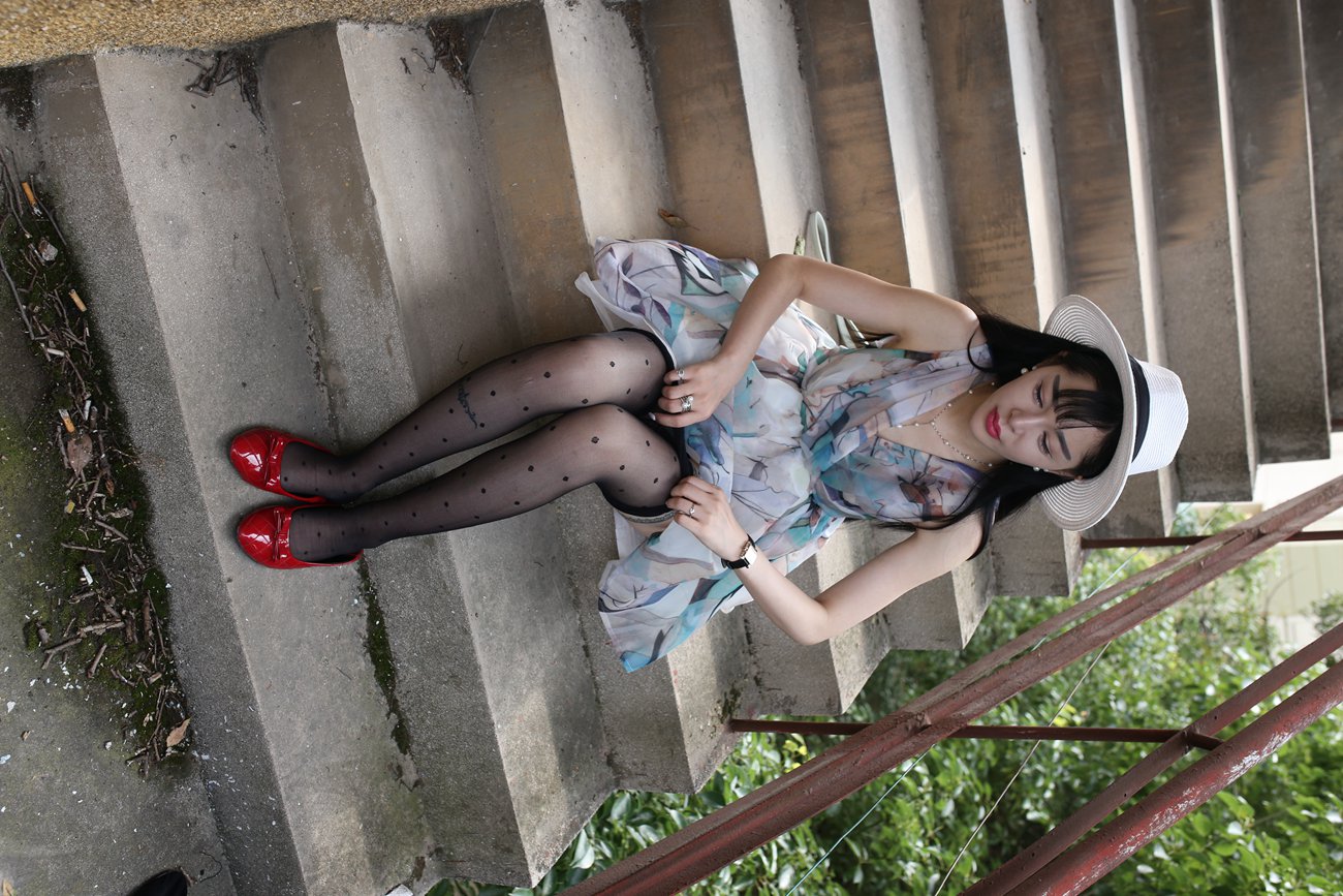 图片[160]-大西瓜爱牙膏-早期作品-S009 红嘴唇少妇 [337P] – 速更版-美库