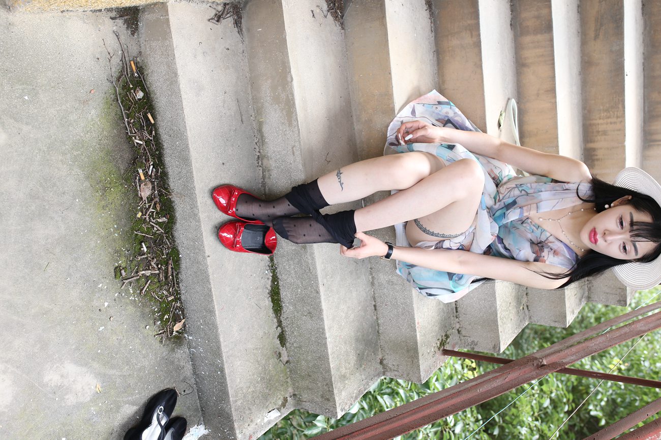 图片[169]-大西瓜爱牙膏-早期作品-S009 红嘴唇少妇 [337P] – 速更版-美库