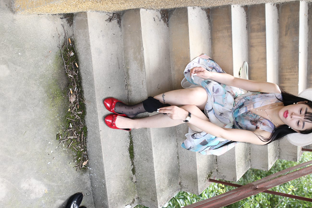 图片[173]-大西瓜爱牙膏-早期作品-S009 红嘴唇少妇 [337P] – 速更版-美库