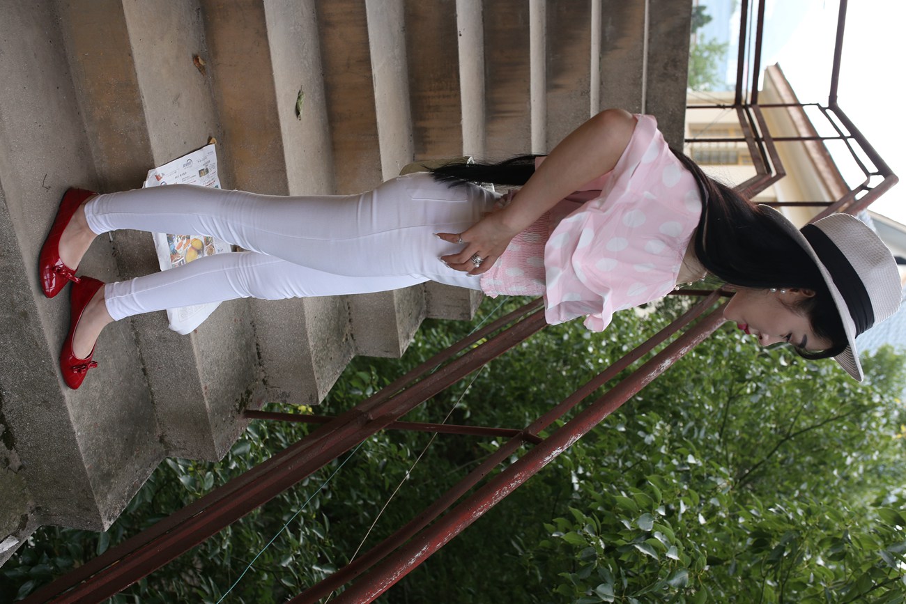 图片[180]-大西瓜爱牙膏-早期作品-S009 红嘴唇少妇 [337P] – 速更版-美库