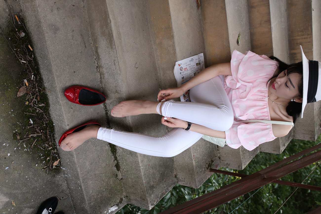 图片[217]-大西瓜爱牙膏-早期作品-S009 红嘴唇少妇 [337P] – 速更版-美库