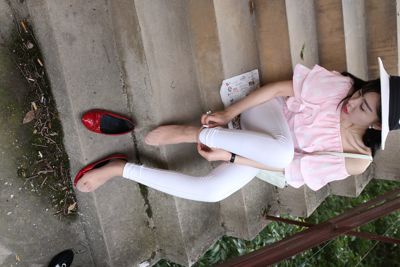 图片[218]-大西瓜爱牙膏-早期作品-S009 红嘴唇少妇 [337P] – 速更版-美库