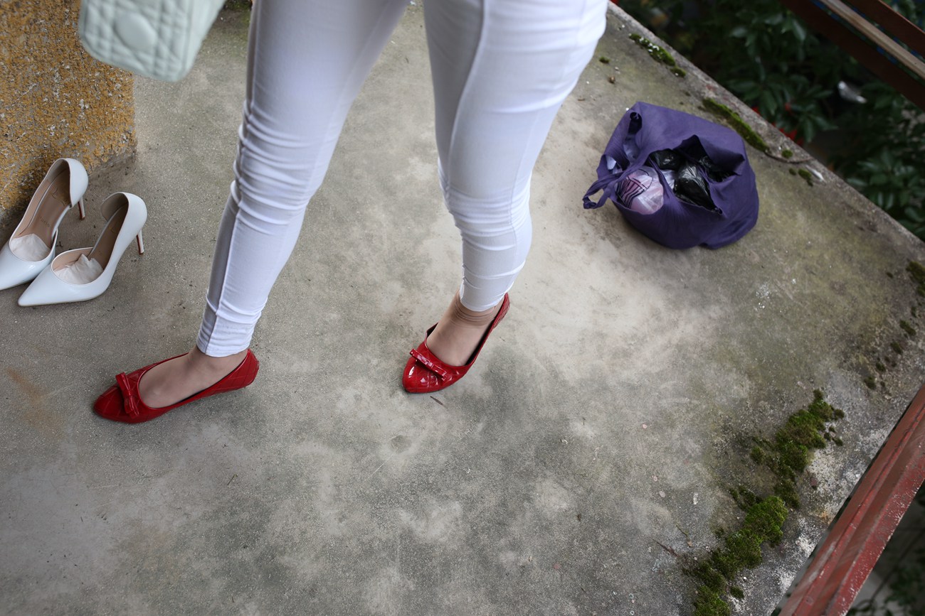 图片[267]-大西瓜爱牙膏-早期作品-S009 红嘴唇少妇 [337P] – 速更版-美库