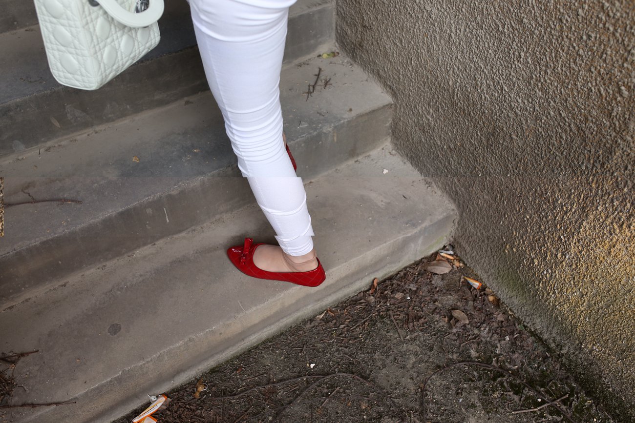 图片[282]-大西瓜爱牙膏-早期作品-S009 红嘴唇少妇 [337P] – 速更版-美库