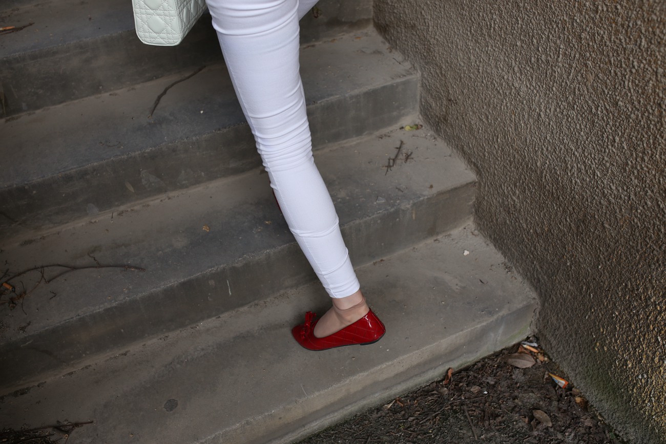 图片[283]-大西瓜爱牙膏-早期作品-S009 红嘴唇少妇 [337P] – 速更版-美库