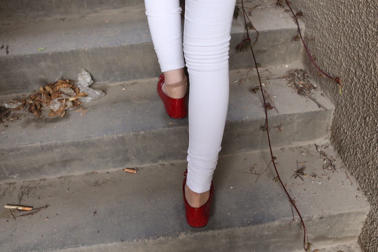 图片[286]-大西瓜爱牙膏-早期作品-S009 红嘴唇少妇 [337P] – 速更版-美库