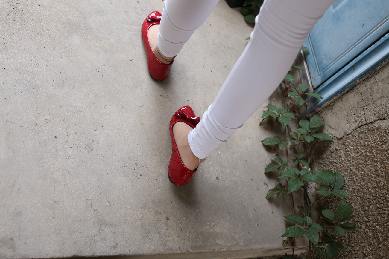 图片[292]-大西瓜爱牙膏-早期作品-S009 红嘴唇少妇 [337P] – 速更版-美库