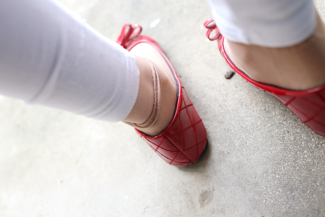 图片[294]-大西瓜爱牙膏-早期作品-S009 红嘴唇少妇 [337P] – 速更版-美库