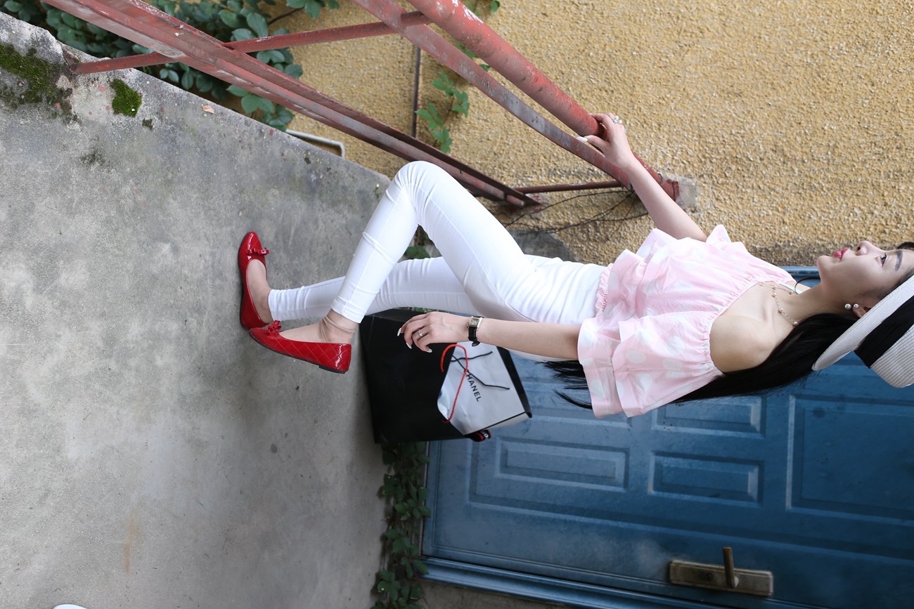 图片[303]-大西瓜爱牙膏-早期作品-S009 红嘴唇少妇 [337P] – 速更版-美库