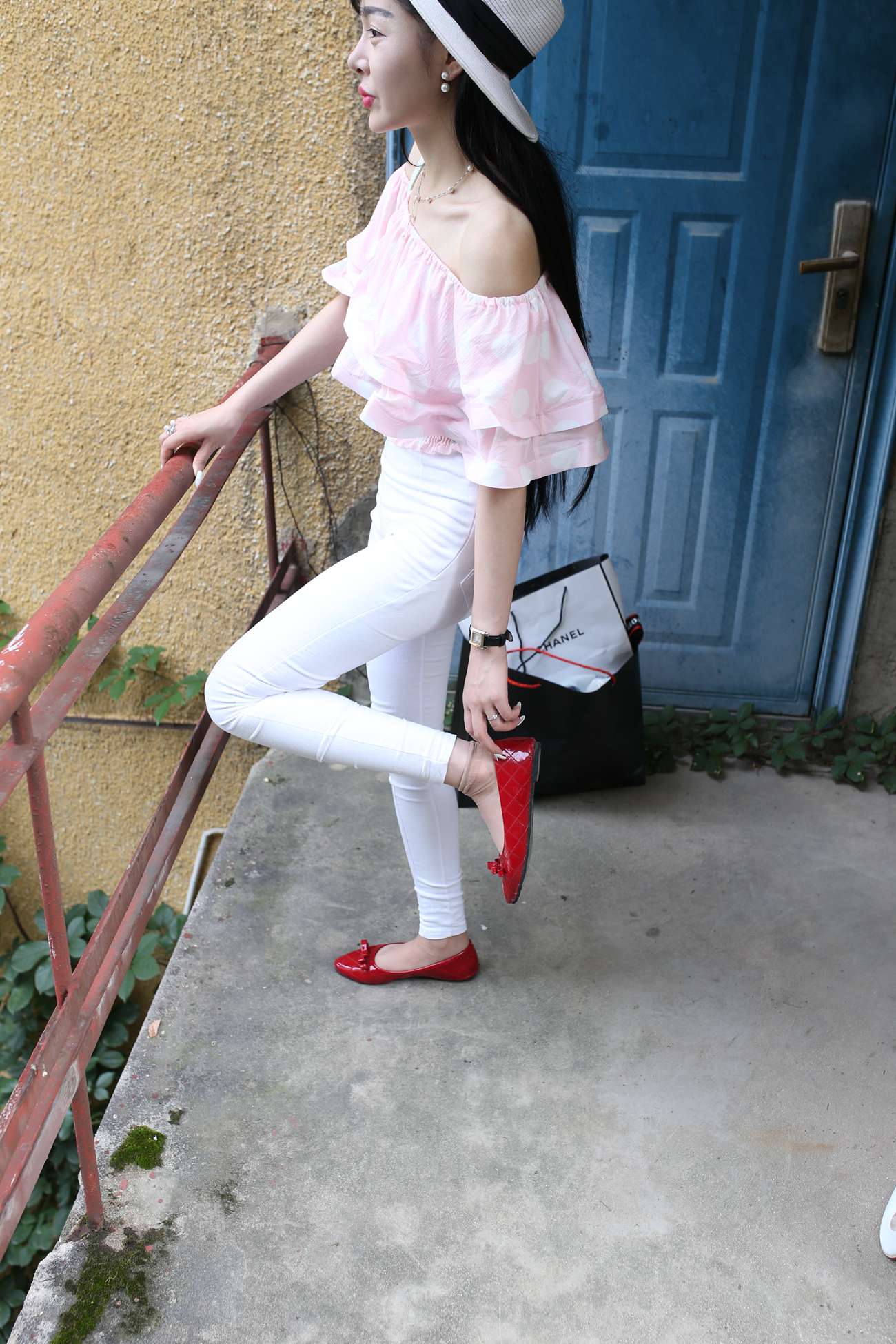 图片[304]-大西瓜爱牙膏-早期作品-S009 红嘴唇少妇 [337P] – 速更版-美库