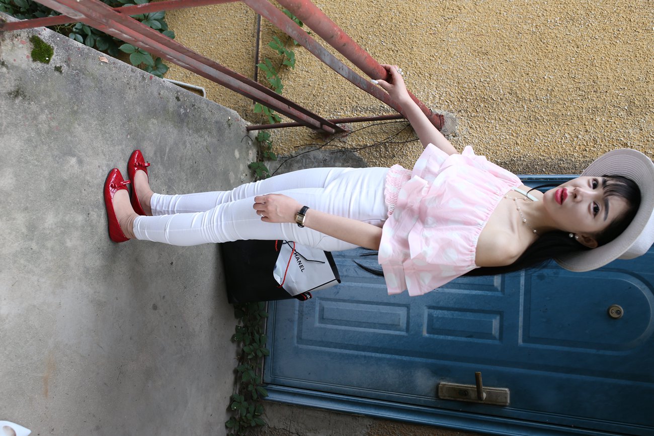 图片[311]-大西瓜爱牙膏-早期作品-S009 红嘴唇少妇 [337P] – 速更版-美库