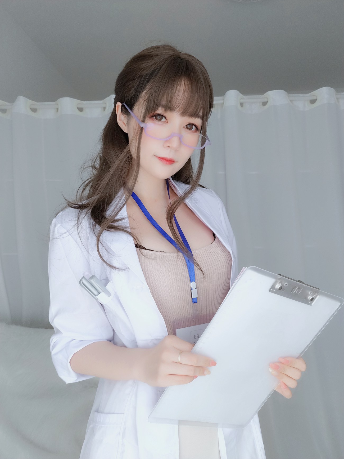 图片[46]-Coser小姐姐 白银81 – 私人医生[137P] – 速更版-美库