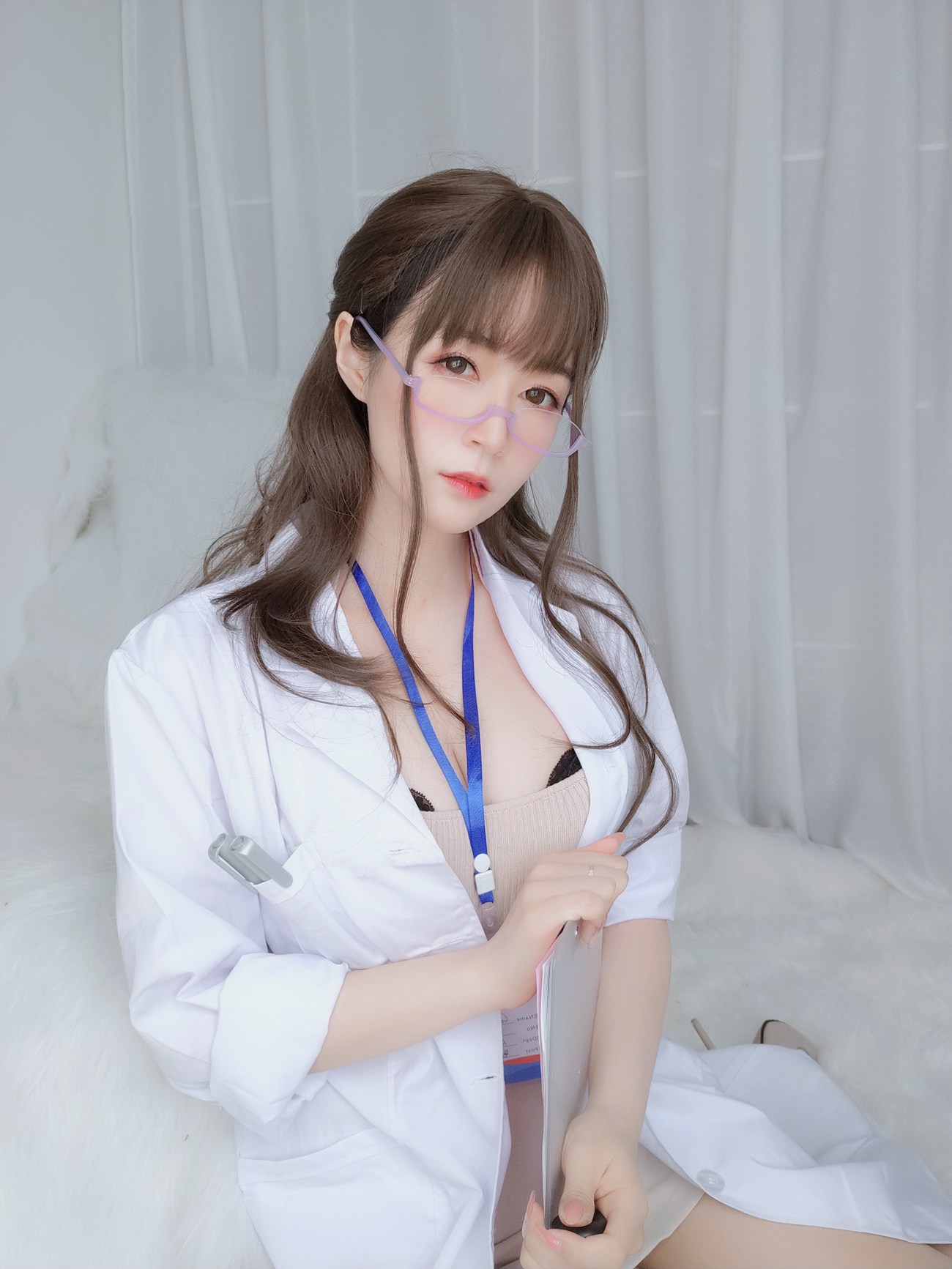 图片[97]-Coser小姐姐 白银81 – 私人医生[137P] – 速更版-美库