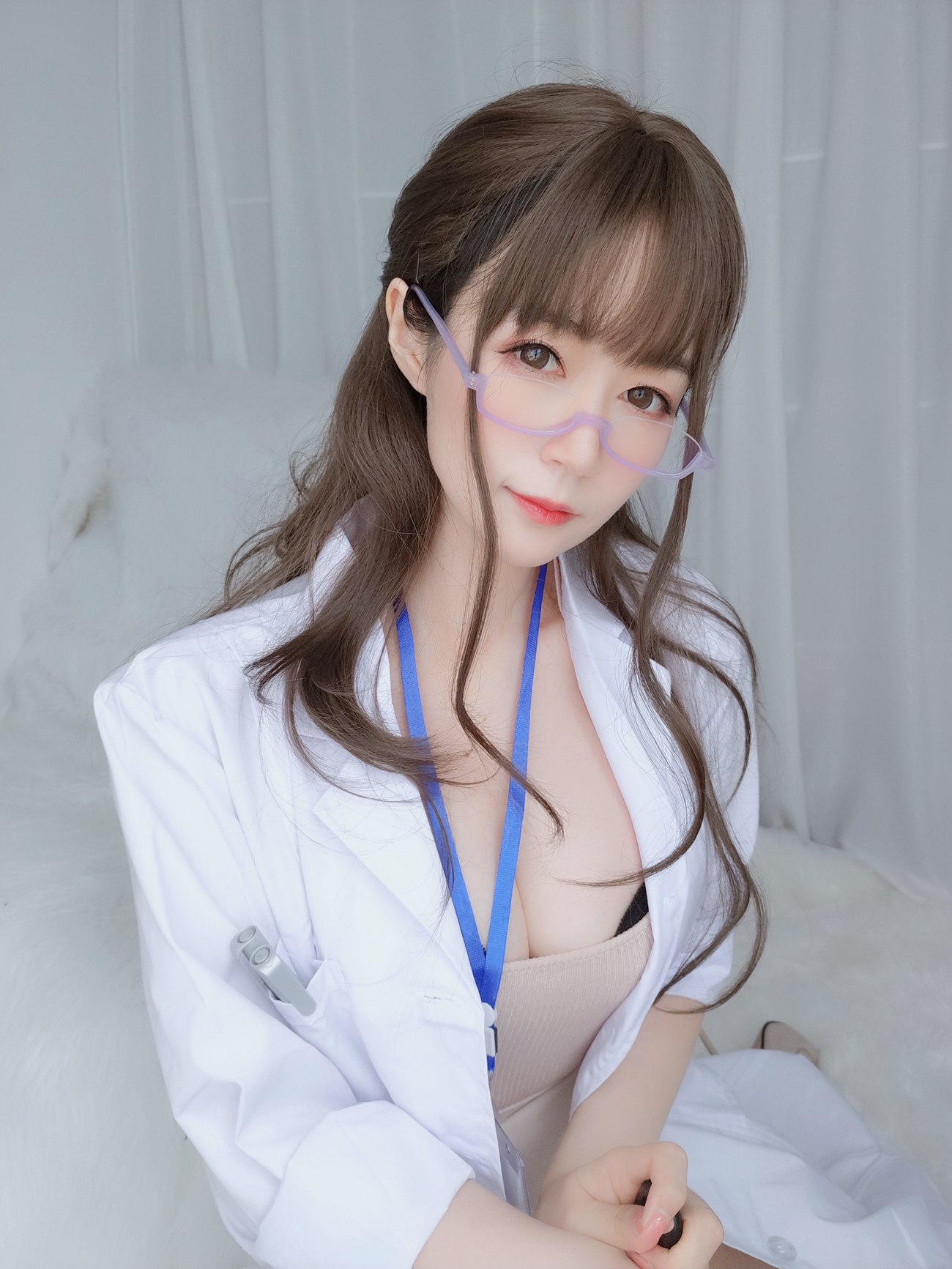 图片[99]-Coser小姐姐 白银81 – 私人医生[137P] – 速更版-美库