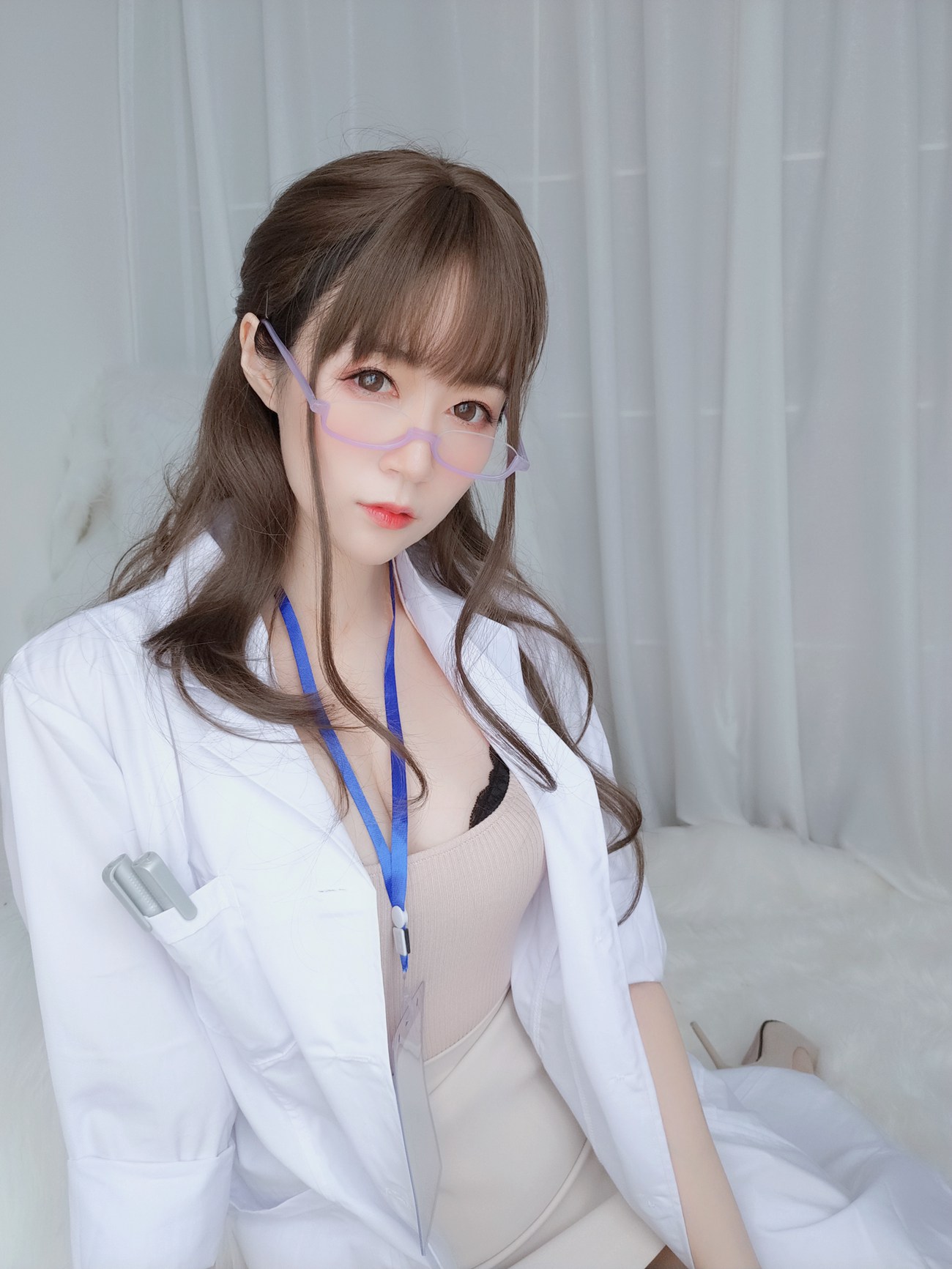 图片[101]-Coser小姐姐 白银81 – 私人医生[137P] – 速更版-美库