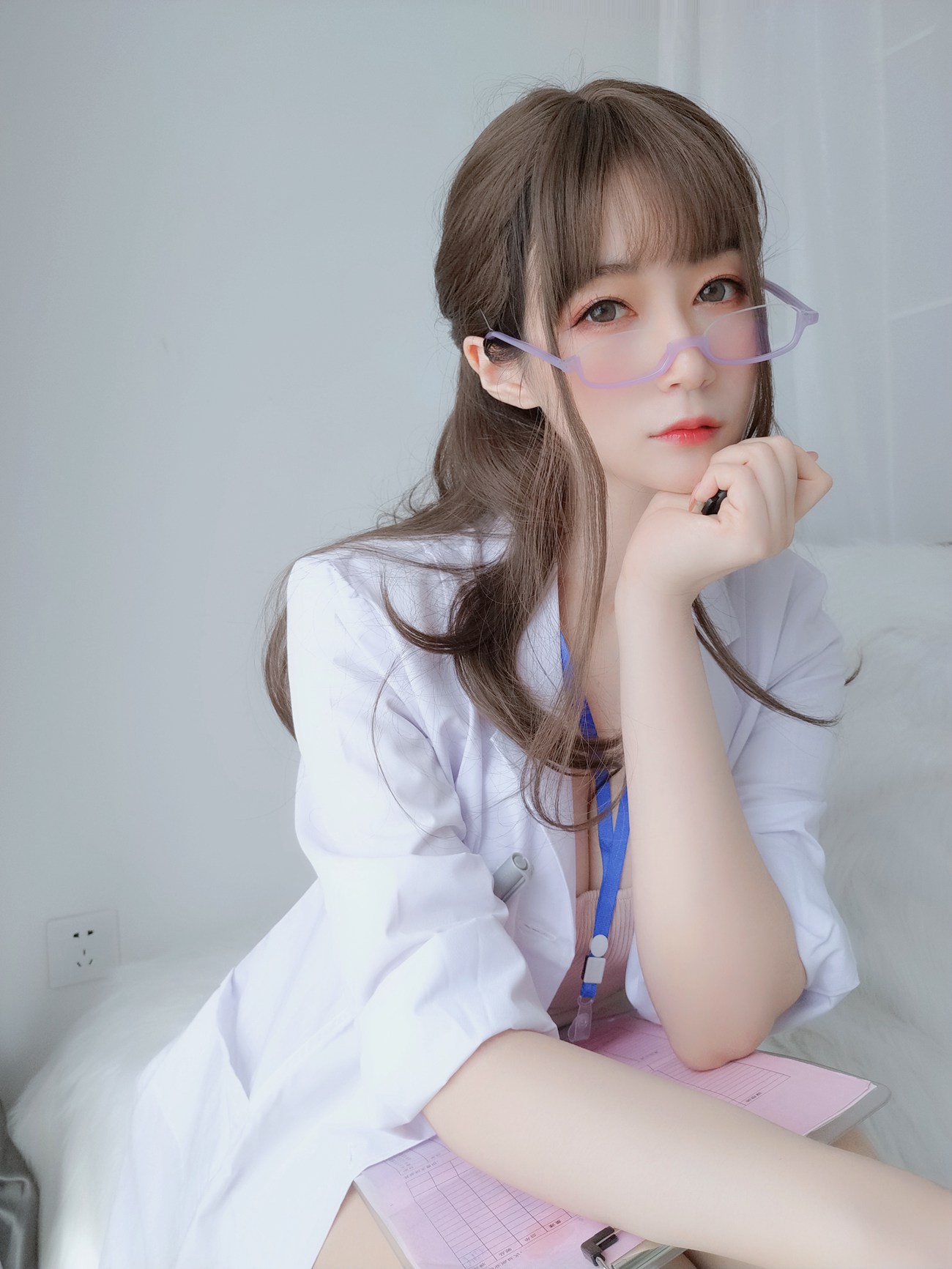 图片[104]-Coser小姐姐 白银81 – 私人医生[137P] – 速更版-美库