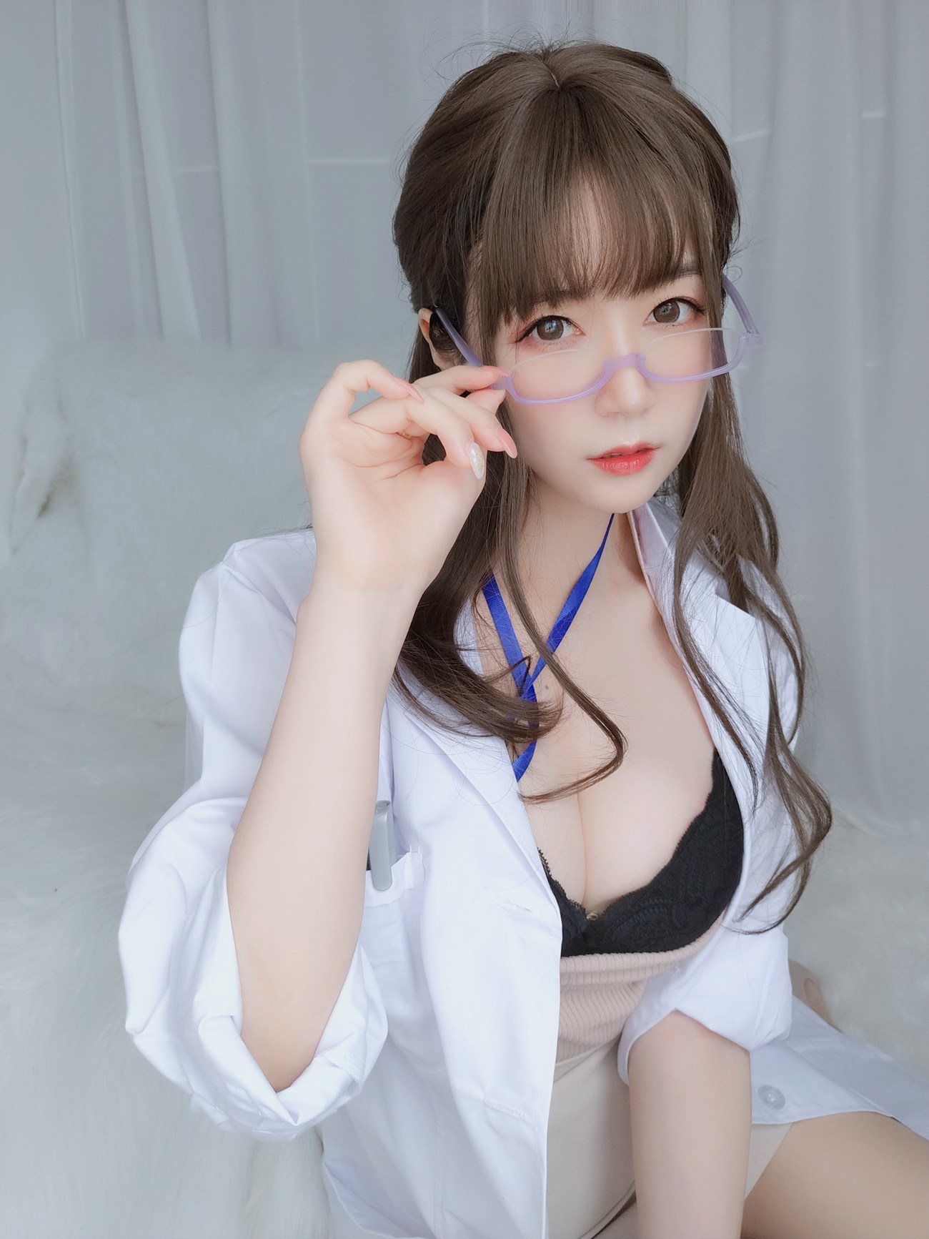 图片[106]-Coser小姐姐 白银81 – 私人医生[137P] – 速更版-美库