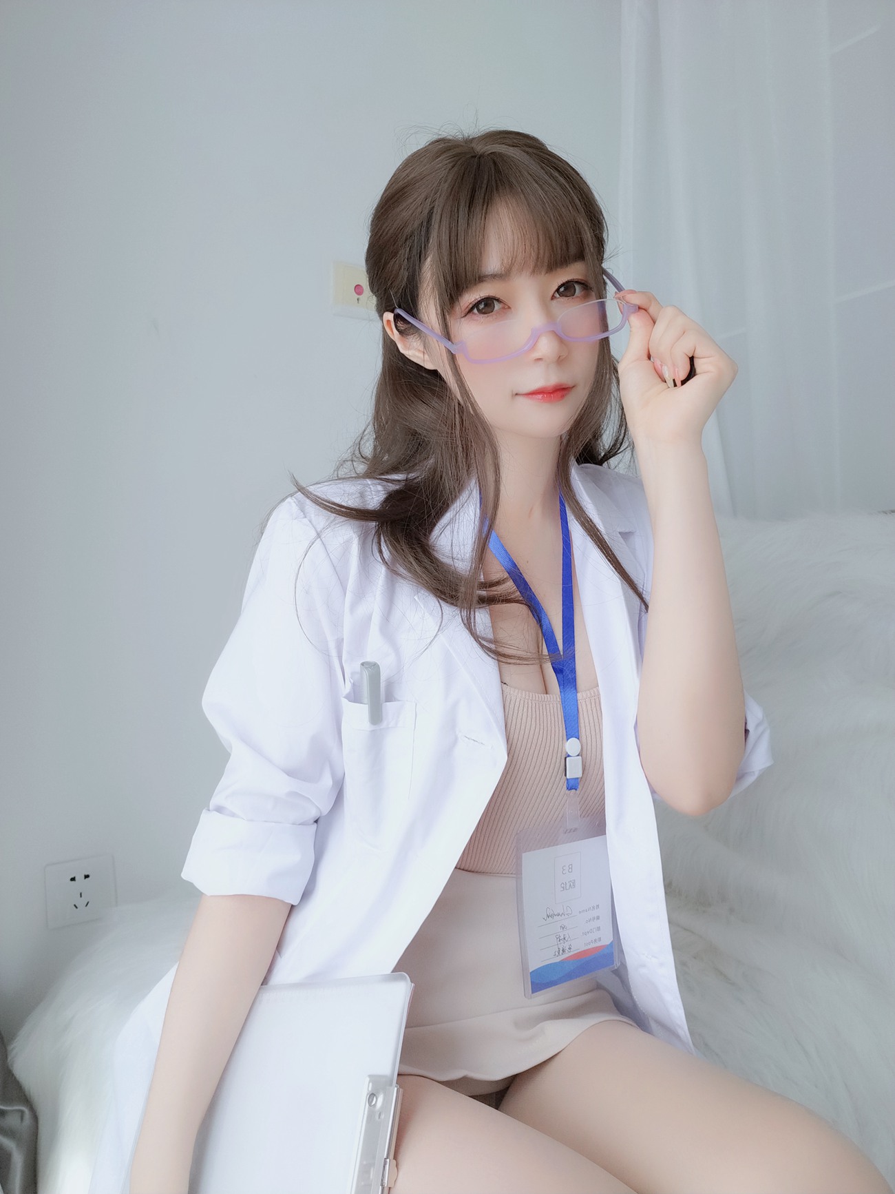 图片[119]-Coser小姐姐 白银81 – 私人医生[137P] – 速更版-美库