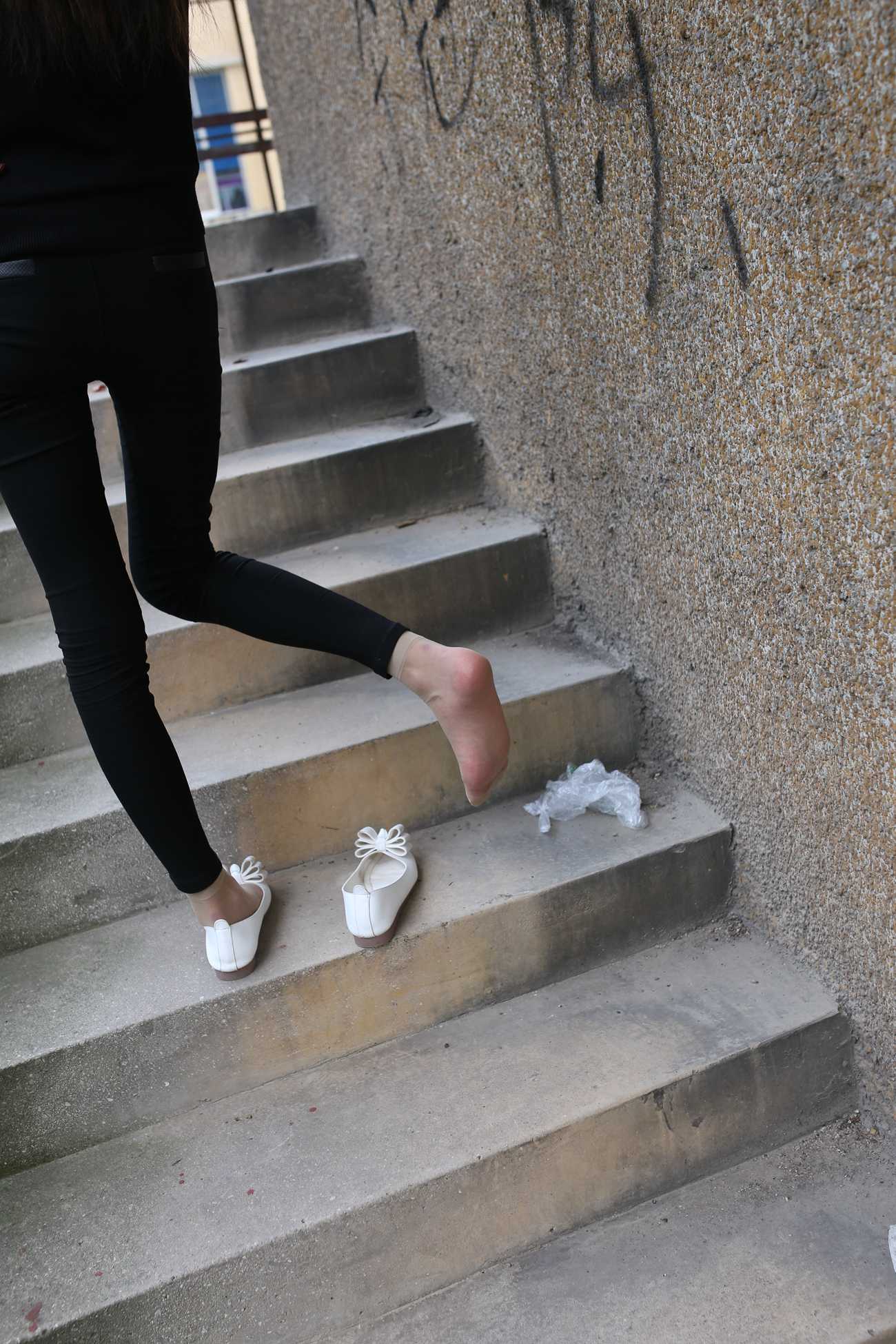 图片[142]-大西瓜爱牙膏-早期作品-S010 黑长裤 [268P] – 速更版-美库