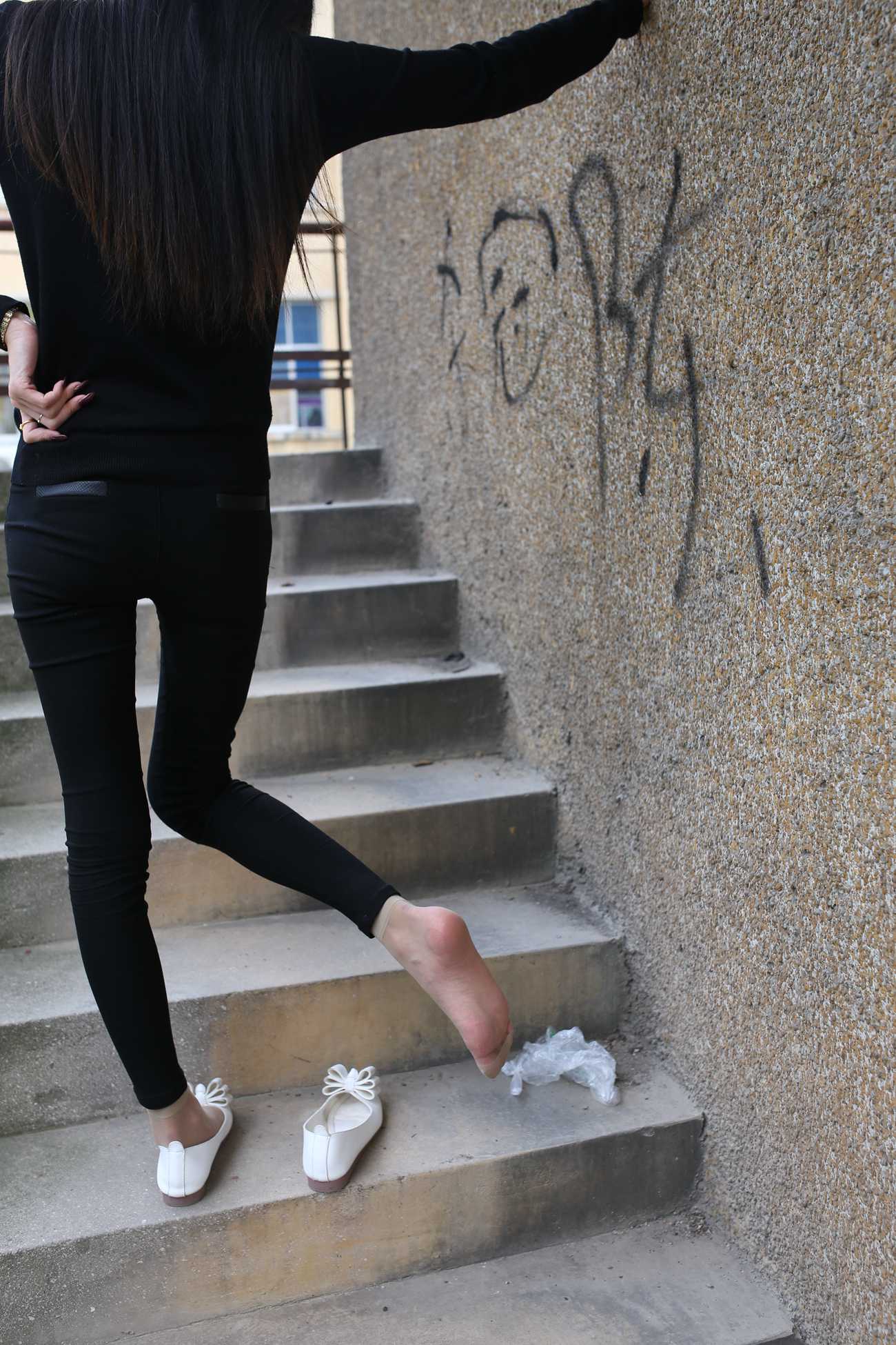 图片[143]-大西瓜爱牙膏-早期作品-S010 黑长裤 [268P] – 速更版-美库