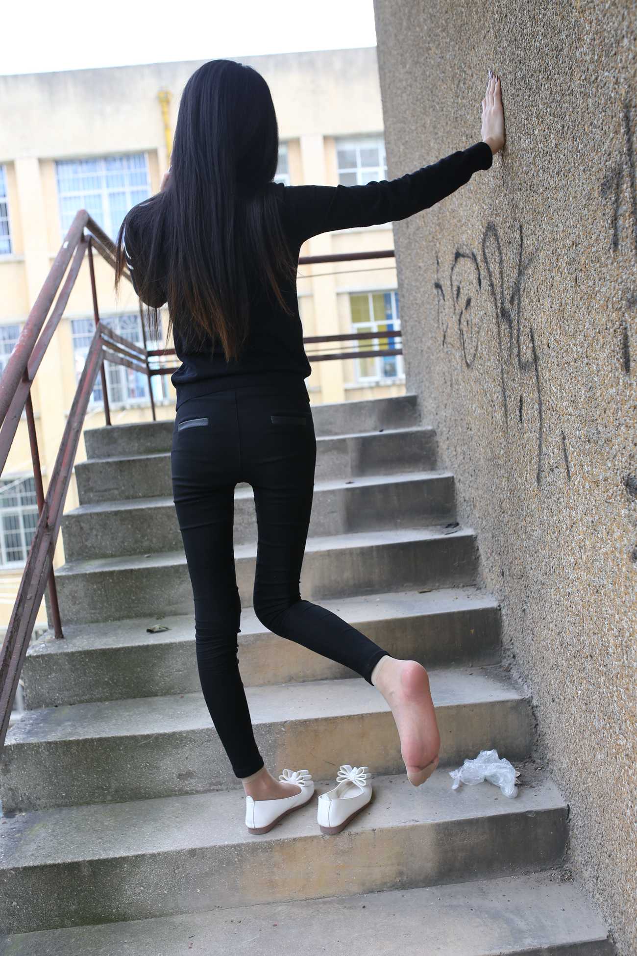 图片[146]-大西瓜爱牙膏-早期作品-S010 黑长裤 [268P] – 速更版-美库