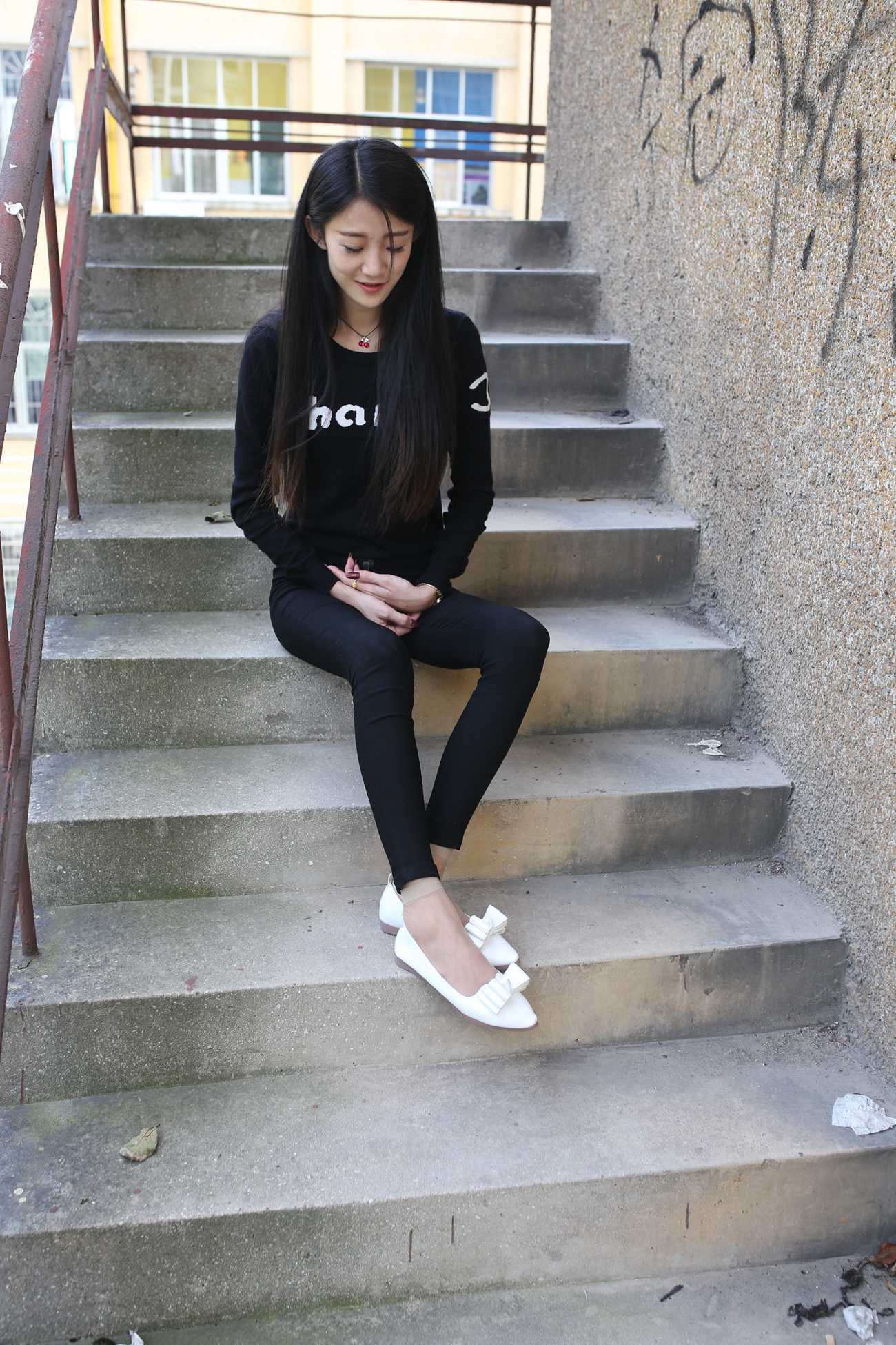 图片[161]-大西瓜爱牙膏-早期作品-S010 黑长裤 [268P] – 速更版-美库