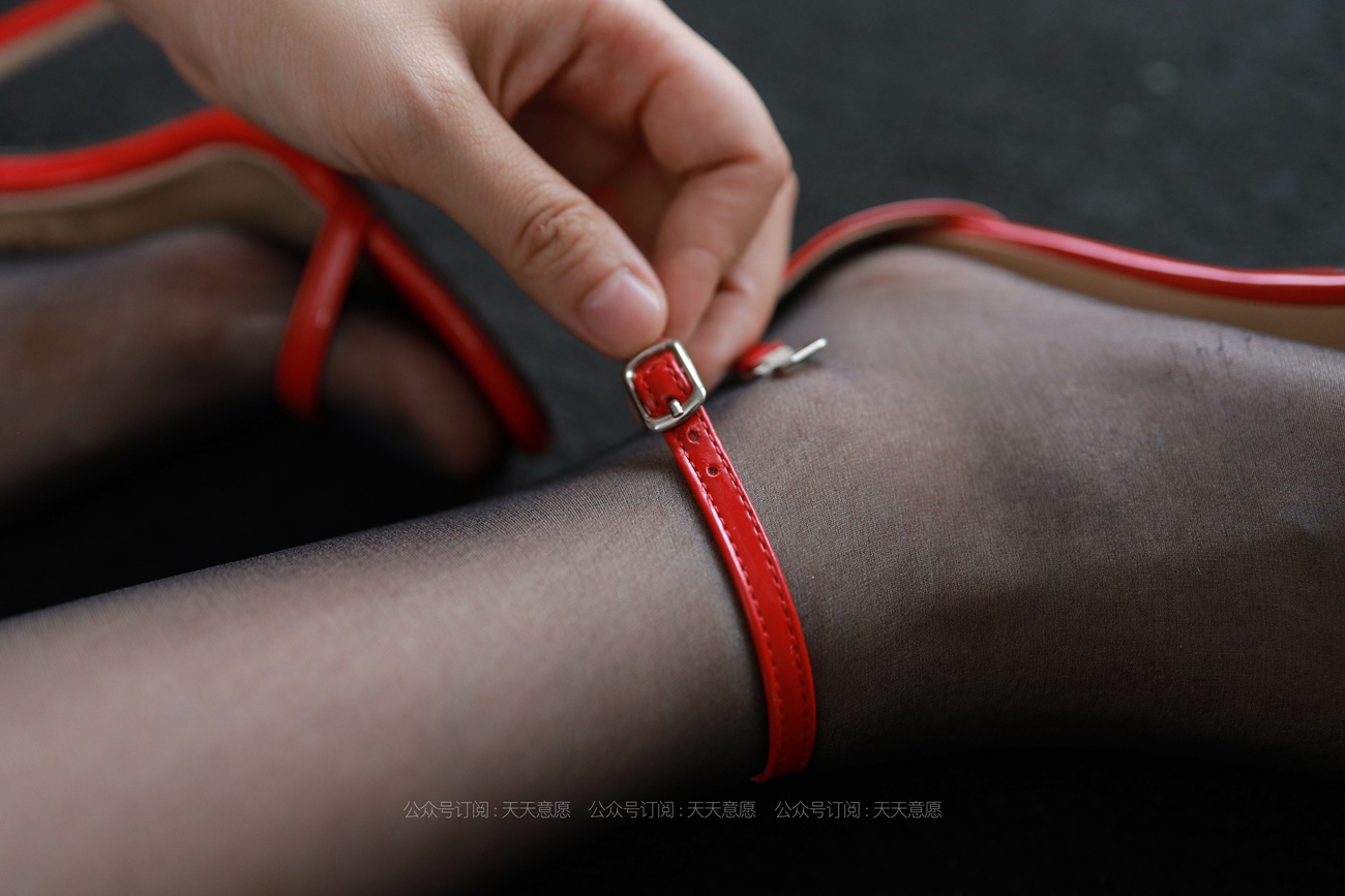 图片[81]-[IESS异思趣向] 耽丝 210729 小婕的职业装展示 [90P] – 速更版-美库