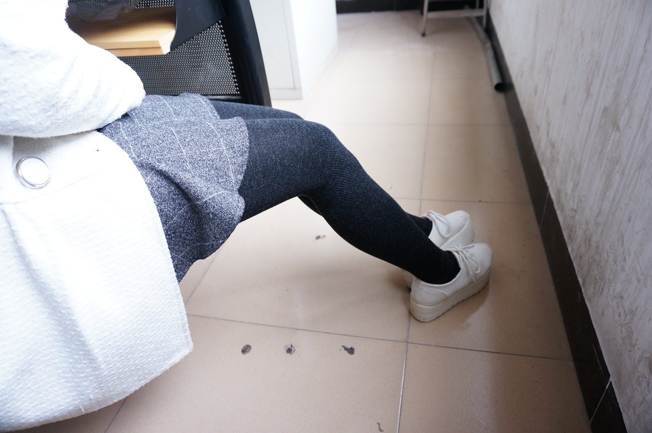 图片[27]-大西瓜爱牙膏-早期作品-S012 黑丝白鞋少女 [116P] – 速更版-美库