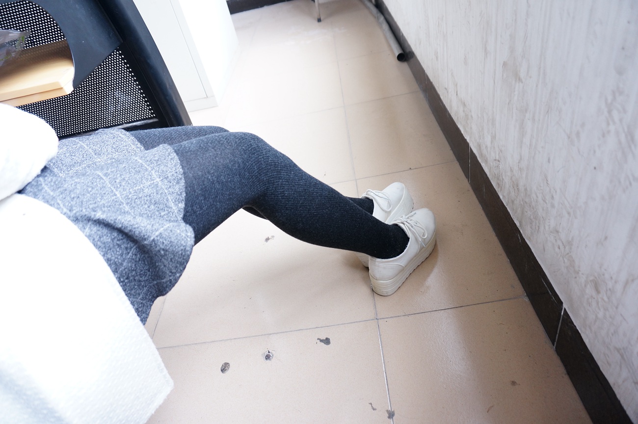 图片[29]-大西瓜爱牙膏-早期作品-S012 黑丝白鞋少女 [116P] – 速更版-美库