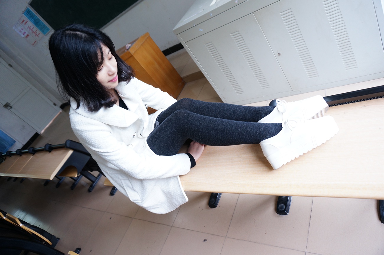 图片[34]-大西瓜爱牙膏-早期作品-S012 黑丝白鞋少女 [116P] – 速更版-美库